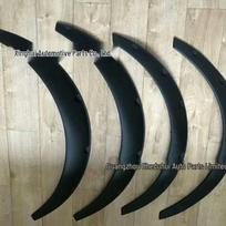 Universalios platintos ratų arkos automobiliams, visureigiams ir bekelės transporto priemonėms Matte Black black