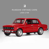 1:32 LADA NIVA Classic Car Alloy Car Model Diecast Metal Toy Vehicles Car Model High Simulation Sound Light Collection Kids Gift red