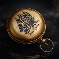 Handmade Style Replica Nautical Brass Compass Navigational Pirate Pocket Compass Maritime Collection beige