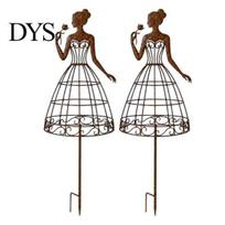 Graceful Silhouette Stakes for Borders Vintage Lady Garden Trellis Stake, Rustic Metal Plant Support Climbing Elegant Female Vines And Flowers, 2pcs