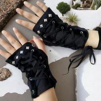 Y2K Studded Chain Retro Half-Finger Gloves - Spicy Girl Subculture with Sweet Cool Geometric Style One Size
