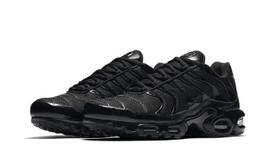 Air Max Plus Triple Black 42.5 EU juoda