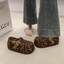 Stipriu padu, viduje pakylėtos Birkenstock, naujas ruduo, galima avėti du kartus, laisvalaikio,  skrudintos duonos  stiliaus viengubas batų dydis 39 leopardas
