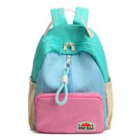 Children's schoolbags are lightweight and contrasting colors.Boys and girls backpacks. Kindergarten babies go out for spring outings. Small backpacks. rožinė
