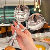 Nerūdijančio plieno banketo ir namų ūkio patiekimo šaukštų rinkinys: Samtelis, Prakiuręs, Ryžių ir Miltų šaukštai 410 Stainless Steel Serving Spoon white