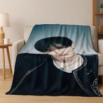 3D Spausdinta Stray Kids Kpop Žvaigždė Bang Chan Flanelinis pledas Minkštas šiltas pledas Miegamajam Svetainei Lovai Kelionei Stovyklavimui Iškylai Dovana 150cm x 200cm