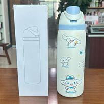 Drugelio mazgo gėlių rašto nerūdijančio plieno termosinė puodelis su užrakto spaustuku lauko veiklai Cinnamoroll