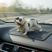 Prancūzų šuns figūrėlė Automobilio ornamentas Kūrybingas dizainas Šuns prietaisų skydelio dekoracija Statulėlė Puiki dovanų idėja balta