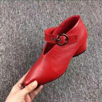 Madingi moteriški batai Nauji madingi odiniai batai moterims su smailiais kvadratiniais kulnais Patogūs seklios burnos didelio dydžio laisvalaikio batai Zapatos 38 raudona