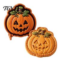 Halloween Baking Accessories for Home Mini Pie Press Mold, Hand Pastry Cutter Holiday Baking, Cute Dessert Molds Parties Party DIY Tool, Non-Stick orange