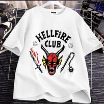 Stilingi Hellfire Club spausdinti tėvų ir vaikų marškinėliai Unikalus velnio galvos dizainas su kauliukais, kardais ir grandinėmis Puikiai tinka šeimai 140CM balta