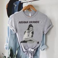 Madingas Ariana Grande The Eternal Sunshine Tour 2026 marškinėlis, Pop žvaigždės gerbėjų marškinėlis, Ariana Grande grafinis marškinėlis, Unisex koncertiniai drabužiai, Dovana gerbėjams L gray
