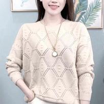 Spring Women's Solid Color Hollow Knit Sweater Middle-aged Loose Sweater Top One size smėlis