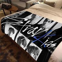 Stray Kids Antklodė Minkštas Sofos Užtiesalas Kpop Dainininko Metamas Antklodė Flanelinis Antklodė Lengvas Šiltas Lovos Antklodės Miegamojo Sofai 75x90cm