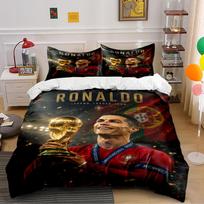 Ronaldo Čempiono patalynės komplekto dizainas  Patalynės komplektas    (1 antklodės užvalkalas, 2 pagalvių užvalkalai, antklodė neįtraukta) 140x200cm black