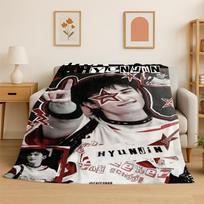 Kpop Hyunjin Stray Kids Muzikinis flanelinis pledas Minkštas šiltas pledas miegamajam svetainei lovai kelionei stovyklavimui iškylai Dovana 100cm x 150cm