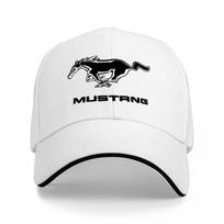 Juodas „Mustang“ logotipas su išsiuvinėtu žirgo dizainu ir tinkliniu galu patogiam dėvėjimui One Size white