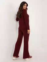 Megztinis ir kelnės bordo spalvos trikotažinis laisvalaikio kostiumas