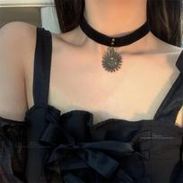Saulės Karoliai Senoviniai Moteriški Gotikiniai Leonas Profesorius Karoliai Juodas Aksominis Juostelės Retro Saulės Choker Karoliai beige