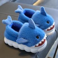 Boys' Cartoon Shark Cotton Slippers: Soft, Warm, Non-Slip Winter Shoes for Indoor Wear 38/39 (Inner length 24CM) mėlyna
