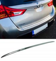 Toyota AURIS II HB - CHROME JUOSTA Chromuotos galinės durys
