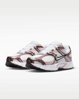 HQ7901-113 Nike V5 RNR  White/Tattoo/Metallic Platinum  (Women's) 8 white