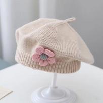 Autumn and Winter Girls Beret Hat Flower Knitted Beanie Caps Warm Cute Princess Painterhat One Size kava