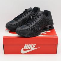 HV0934-002 Nike Women's Shox R4 Black Floral Dark Smoke Grey (Women's) 7W black