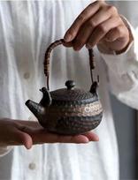 Stoneware Hammer Loop-handled Teapot Handmade Japanese Style Retro Tea Pot Ceramic  Ceramic Tea Pot Traditional Chinese Tea Set gray