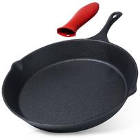 Ketaus keptuvė su silikoniniu rankenos laikikliu CAST LINE 30 cm