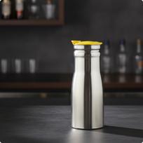 Water Jug with Lid Tapered Metal Pitcher Sleek Stainless Steel Carafe for Dining Table, black