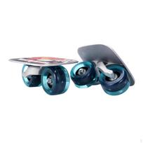 Kompaktiški riedučiai su neslystančiu pagrindu ir ratukais visoms amžiaus grupėms Black Blue Wheels