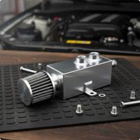 Aluminum Breather Tank Engine Oil Catch Can Automotive Container with Mount Silver 1L