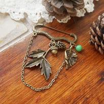 Vintage Acorn & Leaf Safety Pin Brooch, Antique Bronze Tone With Green Bead, Woodland Nature Accessory For Women brown
