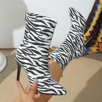 Dizainerio Moteriški Smailianosiai Stiletai Ankle Boots Madingi Leopardinio Rašto Moteriški Aukštakulniai Suede Šoninis Užtrauktukas Batai Dydis 42 41 balta