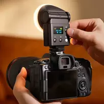 Fotoaparato blykstė - Ulanzi F16R/L302 2-in-1 blykstė ir LED šviesa GN16 2 500–6 500 K 1 200 mAh USB-C
