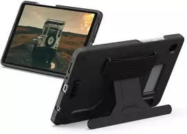 Urban Armor Gear UAG Scout galinis dangtelis su dirželiu rankai, skirtas Samsung Galaxy Tab A9 8.7 colio – juodas