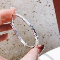 Starlight Silver Plated Twinkling Stars Bracelet - Elegant Women's Jewelry. gray