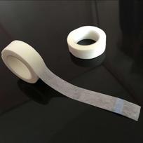 Pirmosios pagalbos rinkinys vietai: 1,25 cm x 5 m neaustinė lengvai plyštanti lipni juosta black