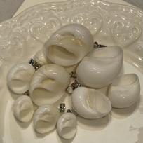 10Pcs Natural White Moon Shell Charms 9×17~28×35mm Seashell Pendants With Silver Bail Beach DIY Jewelry 10Pcs/9×17~28×35mm  gray