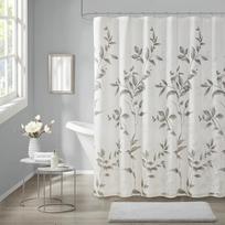 Elegantiška pilkų lapų dušo užuolaida moderniam vonios kambariui, su subtiliais šakelių ir lapų raštais ant švelnaus balto fono 120x180cm white