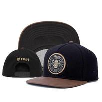 Prabangus Vienas Nešvelnus Kepurė Vyriškos Kepurės Plokščias Viršus Beisbolo Vyriška Kepurė Moterys Vyrai Reguliuojama Snapback Kepurės Vyrams Sportinė HipHop'o Skrybėlė nuo Saulės black