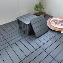 Neperšlampama PVC jungiamoji lauko grindų danga: Atsparus korozijai ir įbrėžimams kiemams ir balkonams 30x30x2 cm