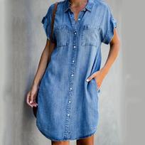 Džinsinė suknelė moterims - Šviesiai mėlyna / 2XL