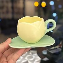 Lovely Tulip Drinking Cup with Saucer Ceramic Tulip Shaped Teacup Creative Vintage Mug Home Afternoon Tea French Tableware geltona