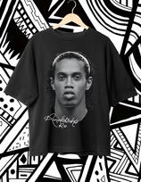 Ronaldinho marškinėliai ar vaikams marškinėlių dizainas, Futbolo PNG atsisiuntimas, Ronaldinho Gaúcho, Futbolo marškinėliai ar vaikams marškinėlių PNG, Marškinėlių ar vaikams marškinėlių sublimacija. 100 gray