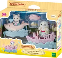 „Sylvanian Families“ – Pramogų parko atrakcionai: laivelis ir delfinas