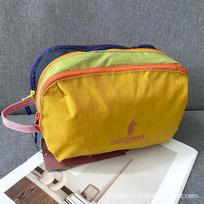 2026New dopamine-inspired toiletry bag, ultra-lightweight, waterproof, and designed as a crossbody bag, featuring an alpaca print4L Sandwich handbag oranžinė