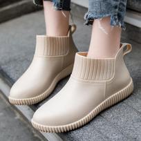 Japoniški moteriški vandeniui atsparūs žemi batai su vilnos pamušalu ir neslystančiais padais - Madingi guminiai lietaus batai Size 38 white