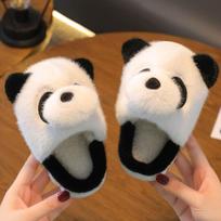 Nauji mieli panda šlepetės vaikams dizainerio vaikiškos juokingos šlepetės vidinės namų avalynė berniukui mergaitei pliušinės mulės žiemos šilti namų batai 34-35  inner 21 cm juoda balta spalva